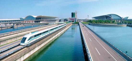 上海浦东国际机场一、二期航站楼金属屋面工程.jpg