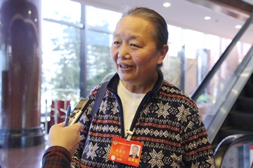 雷菊芳委员：建设完善基层分级医疗体系