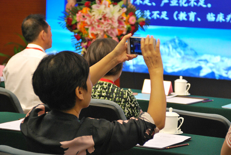 大讲堂现场 副本.jpg