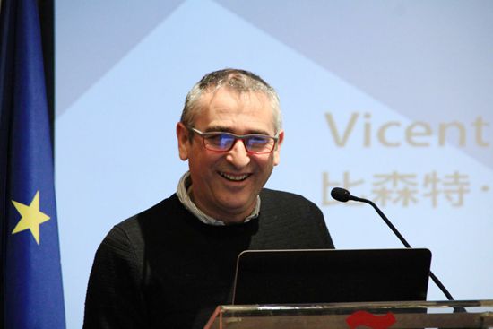 2西班牙文化中心-塞万提斯学院、文化活动负责人Esteban Andueza思朋先生.jpg